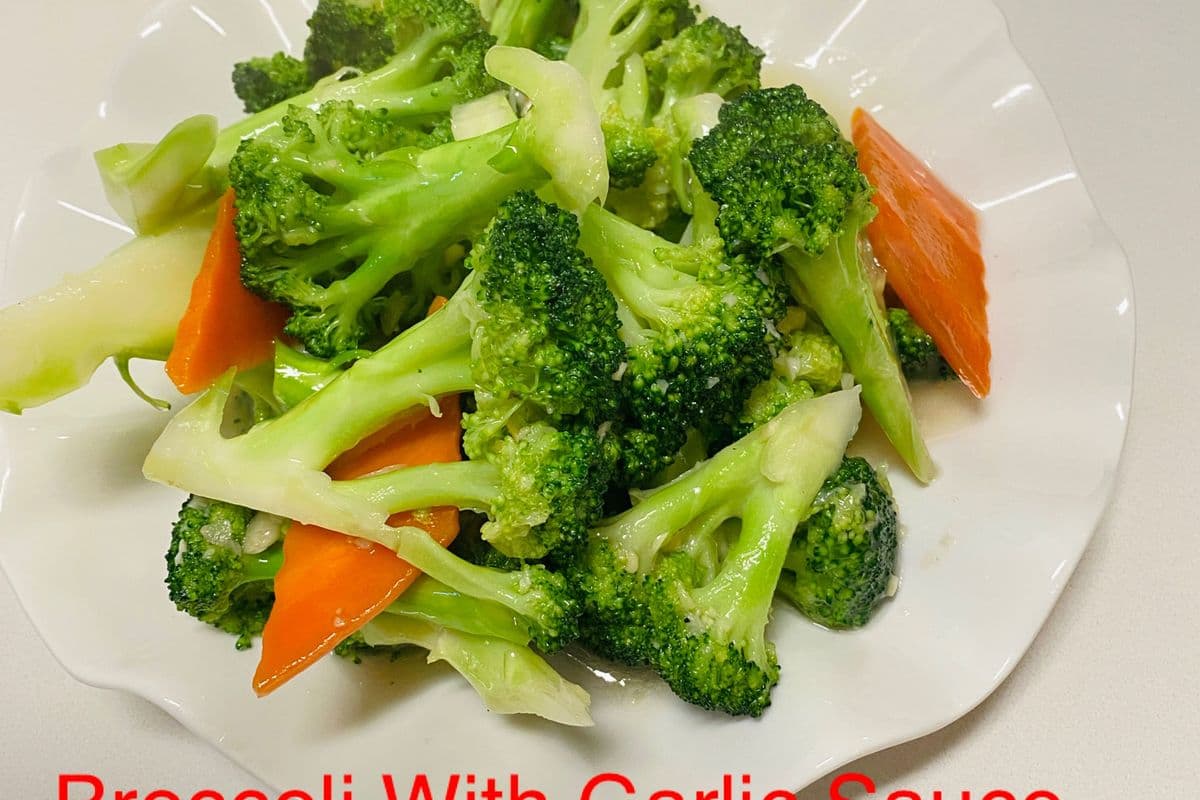 Broccoli with Garlic Sauce