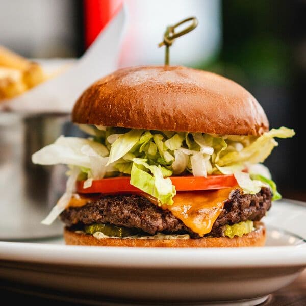 HOLLYWOOD BURGER