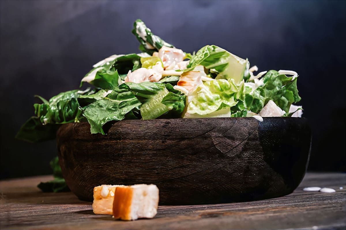 Caesar Salad with Chicken & bacon (full)