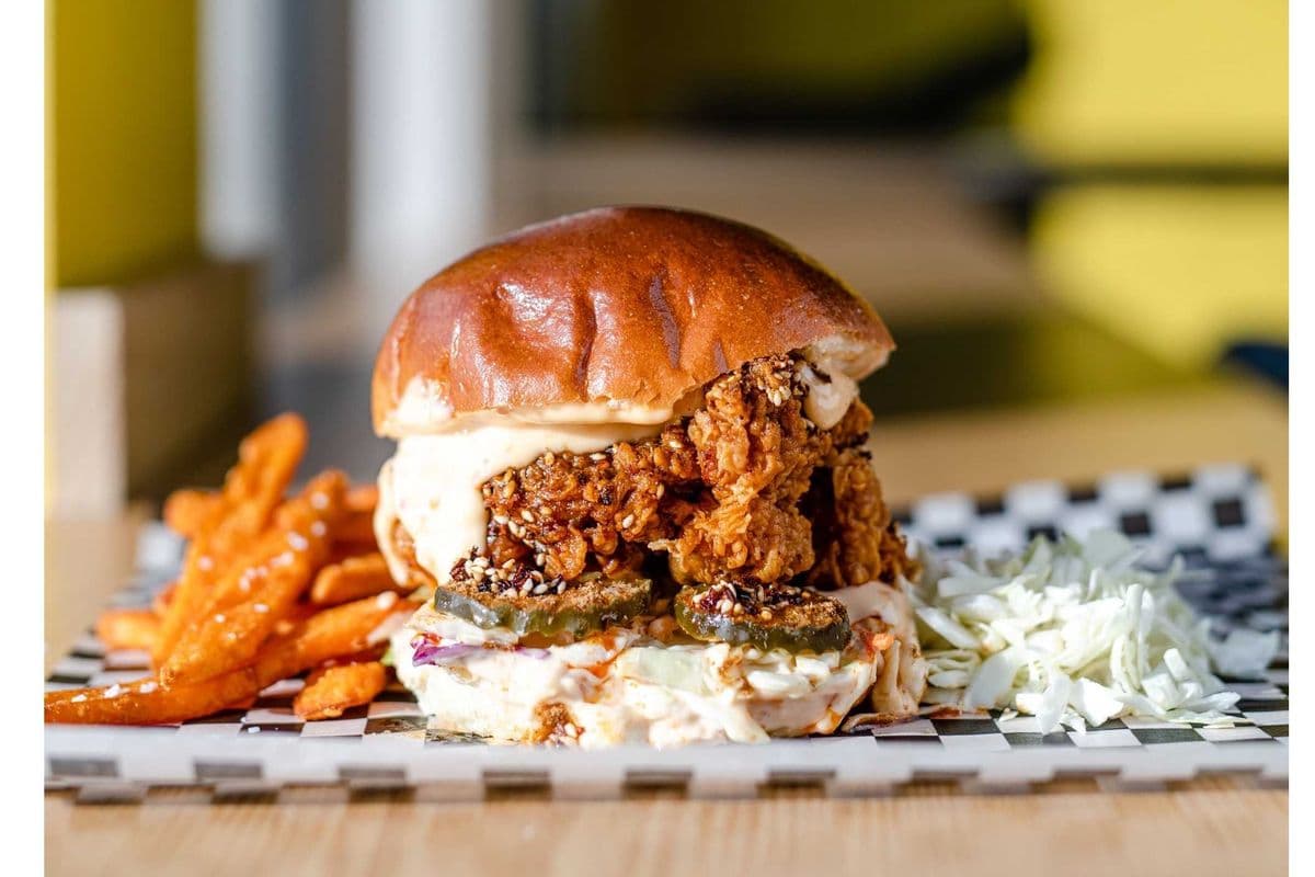 Spicy Cumin Chicken Sandwich Combo
