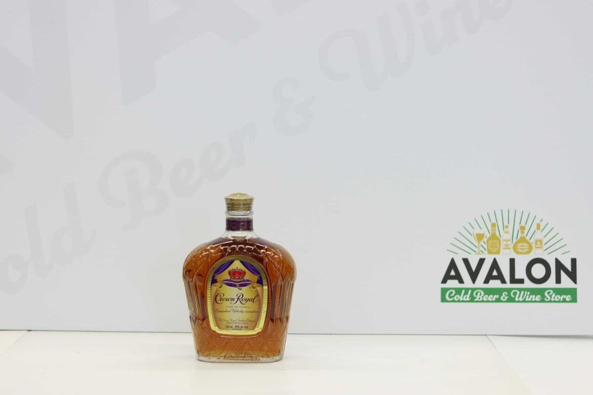 Crown Royal 750ml Bottle (1 x 750ml)