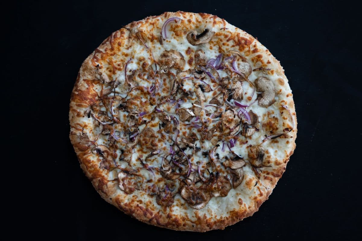 16" X-Large Spicy Mushroom Pizza