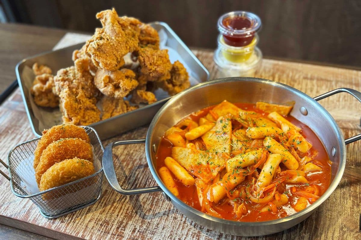 [C] Tteokbokki + Original Fried Chicken + Sweet Potato Croquettes or Self-Rice Balls