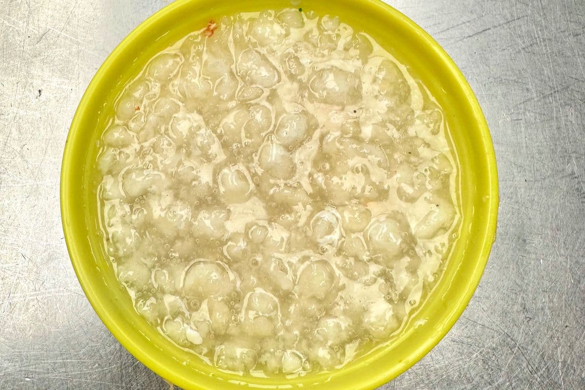 S9. Soupe à la chair de crabe et vessie de poisson / Crab Meat with Fish Maw Soup