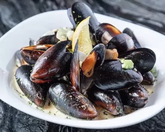 Mussels with White Wine Sauce