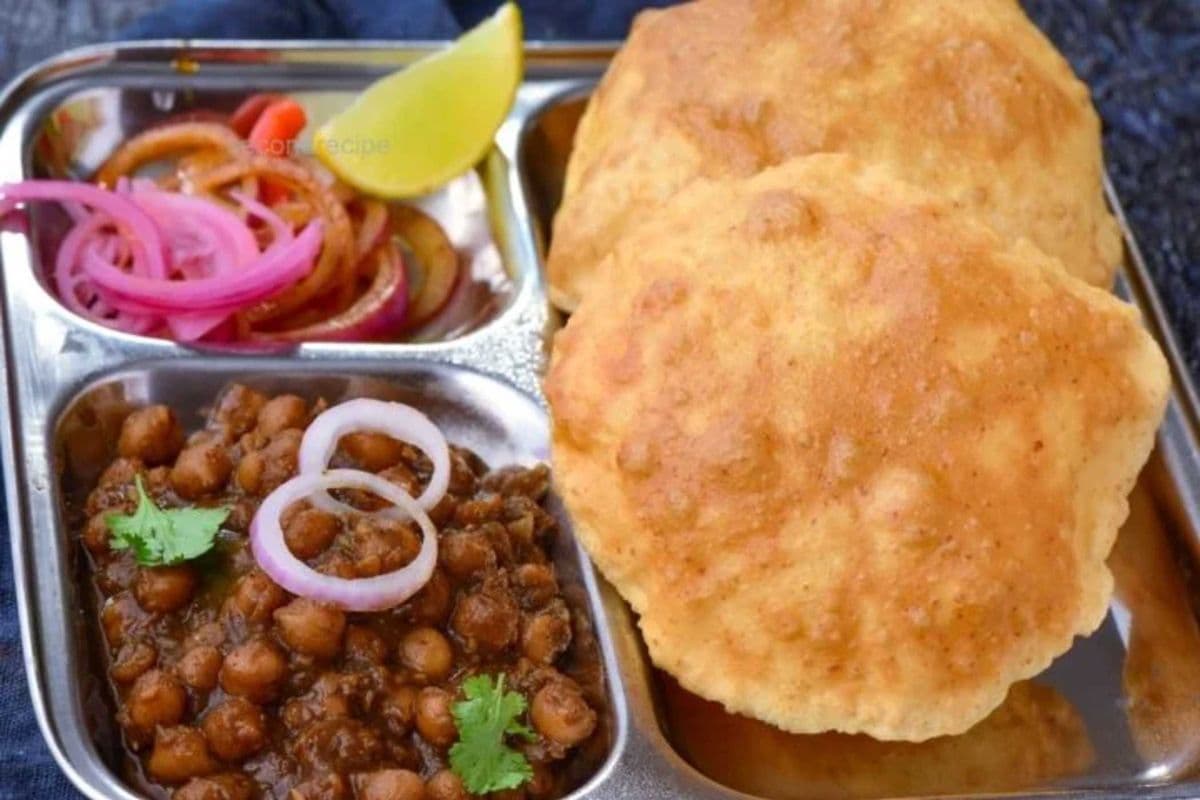 Cholle Bhatoore