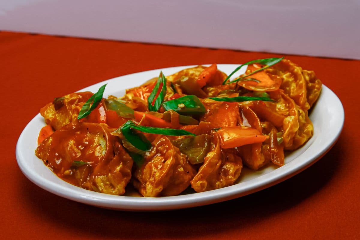Chilli Beef Momos