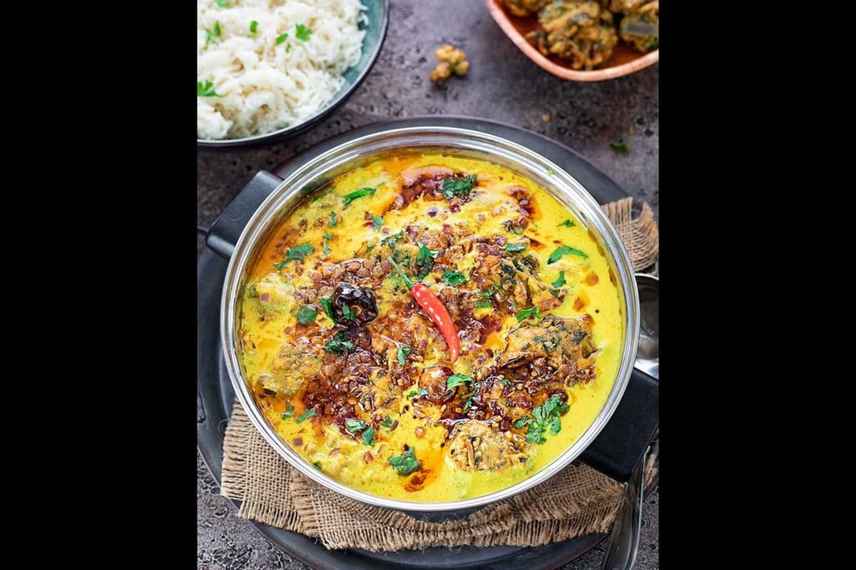 Punjabi Kadhi Pakora