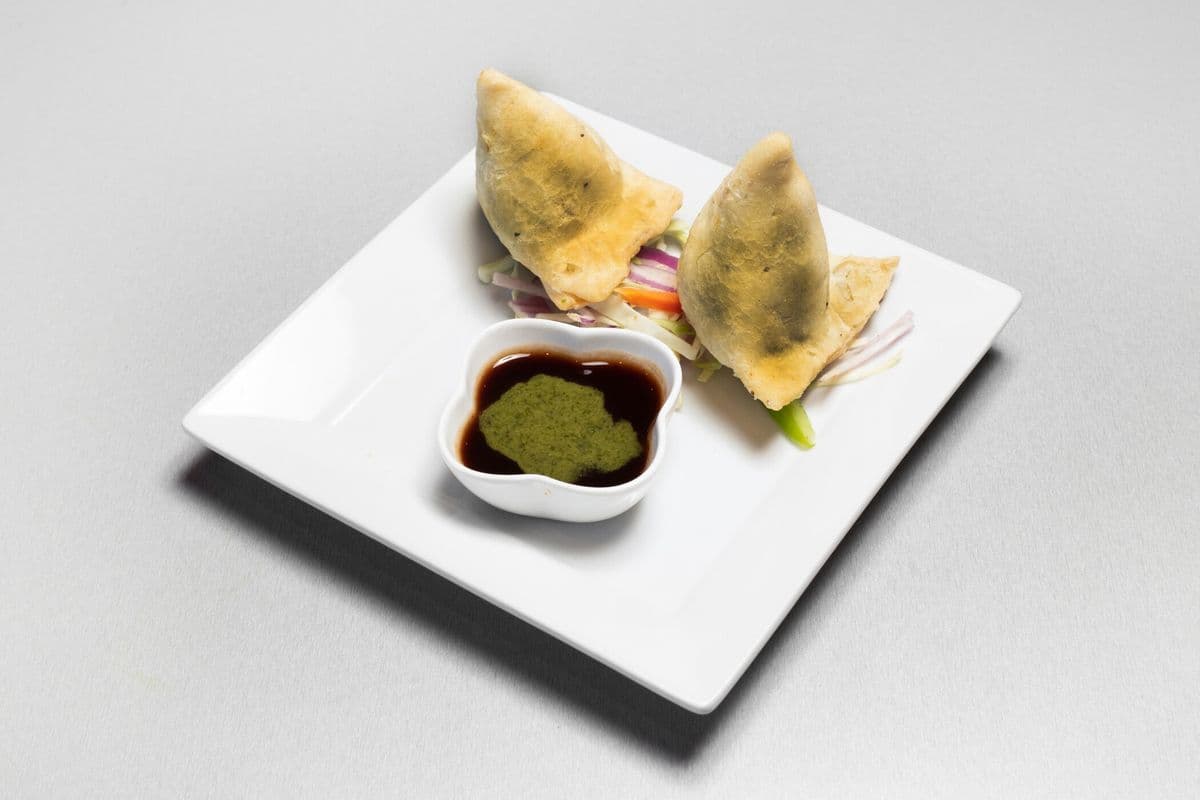Veg Samosa (2 pcs)