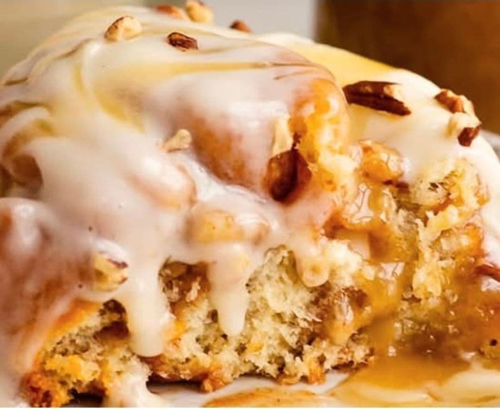 Caramel Pecan Mini Cinnamon Roll