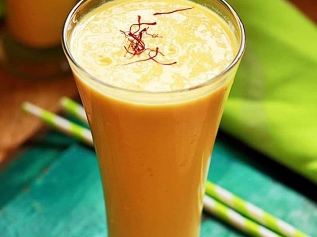 MANGO LASSI