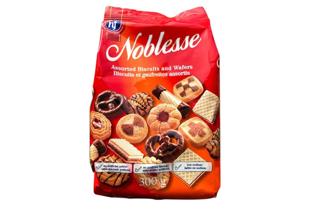 Noblesse Assorted Biscuits And Wafers (300gm) (170 Cal)
