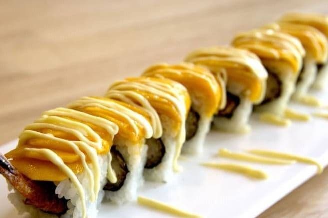H05. Golden Dragon Roll (8 pcs)