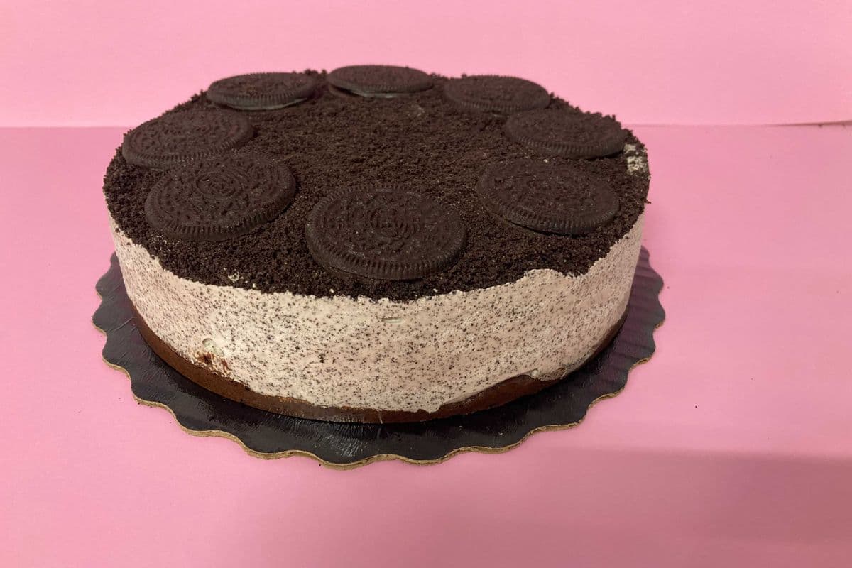 GF Oreo Ice Cream Cake