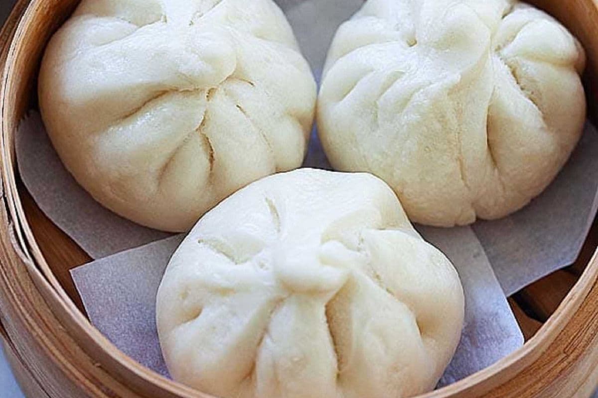 D03. Steamed Custard Buns (3pcs)