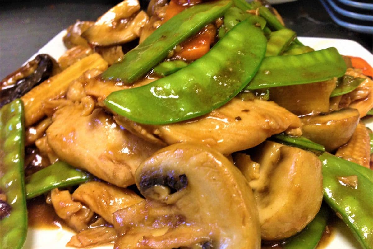 71. Chicken with Snow Peas and Fresh Mushrooms