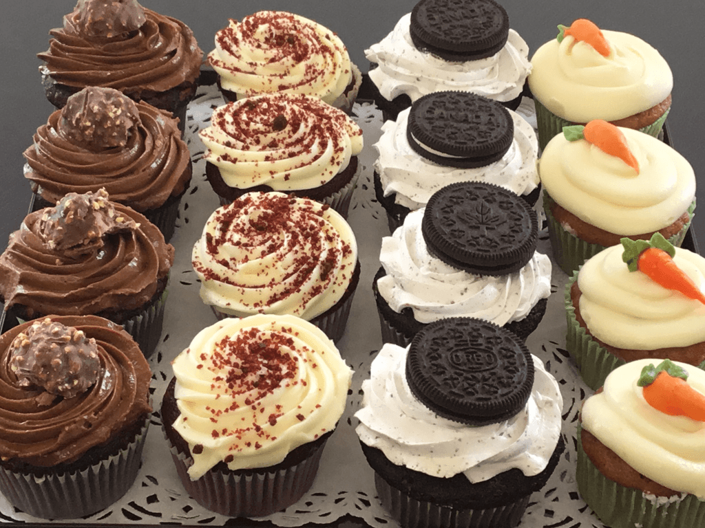 Assorted Cupcake Tray (12 pcs)
