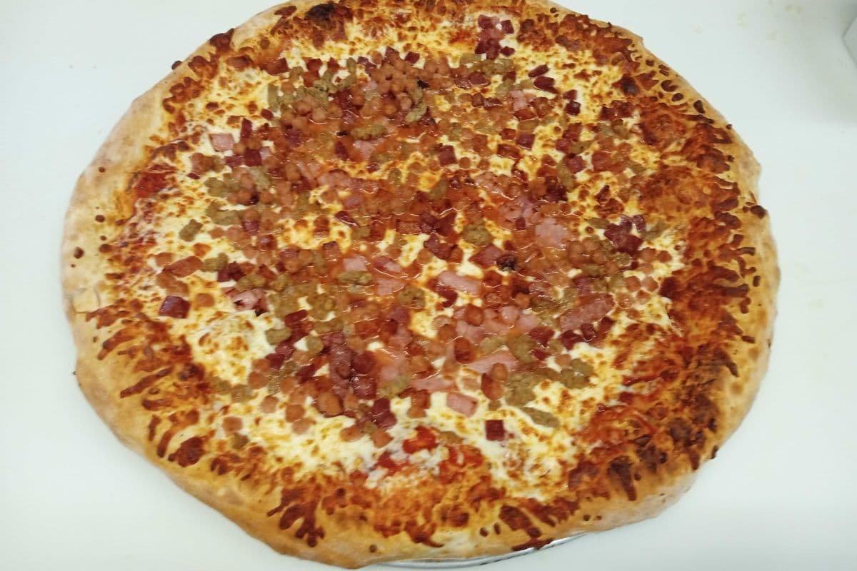 1xPizza 8 " mordus de la viande / Meat Lovers Pizza 8 "