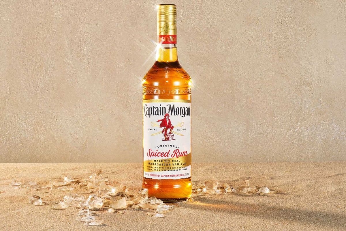 Captain Morgan Spiced Rum (750 ml) (1 x (35.0% ABV) (750 ML BOT))
