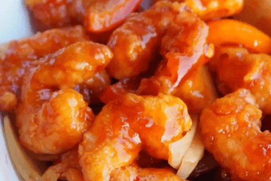 Prawns with Pineapple and Sweet-and-Sour Sauce (14 pcs)