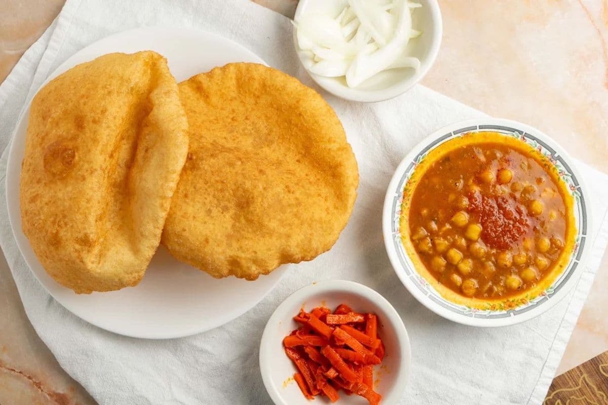 Cholay Bhatura