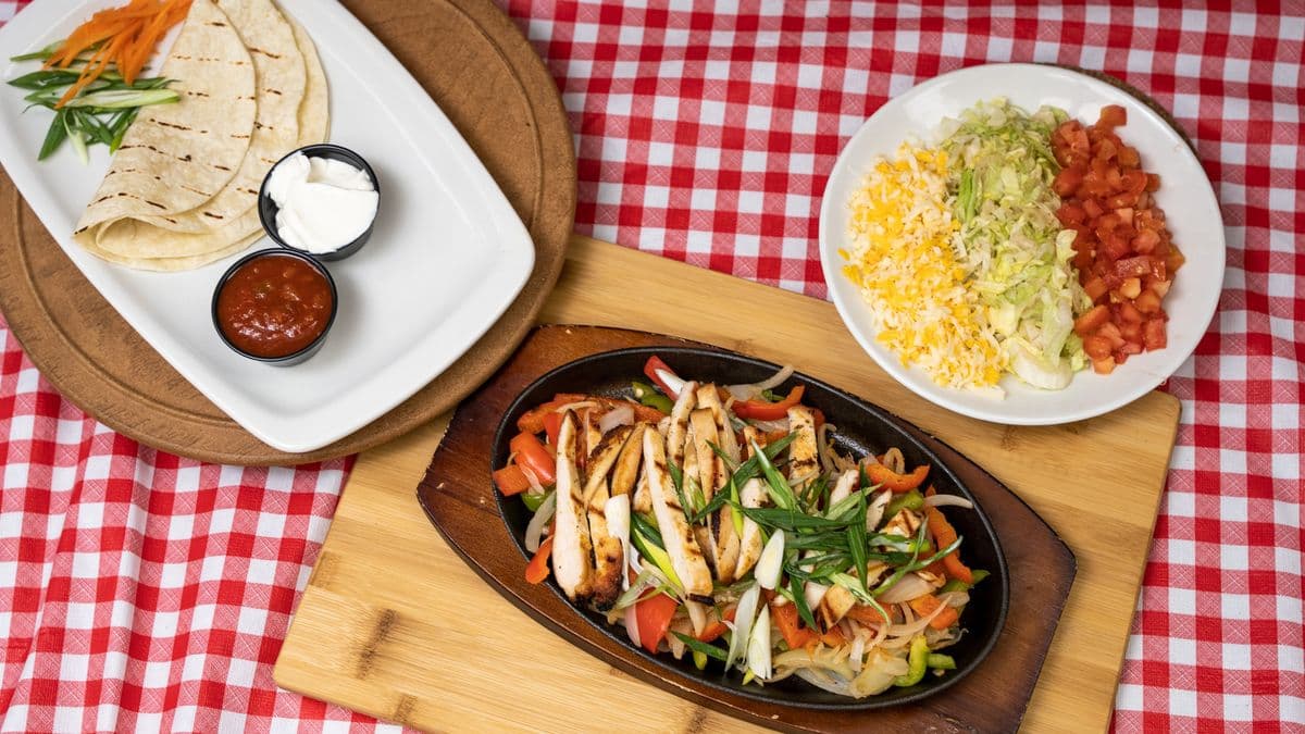 Chicken Sizzlin' Fajita Platter