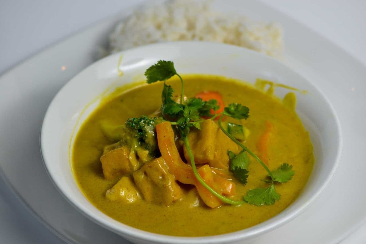C4. Cơm Cà Ri Bò - Beef Curry