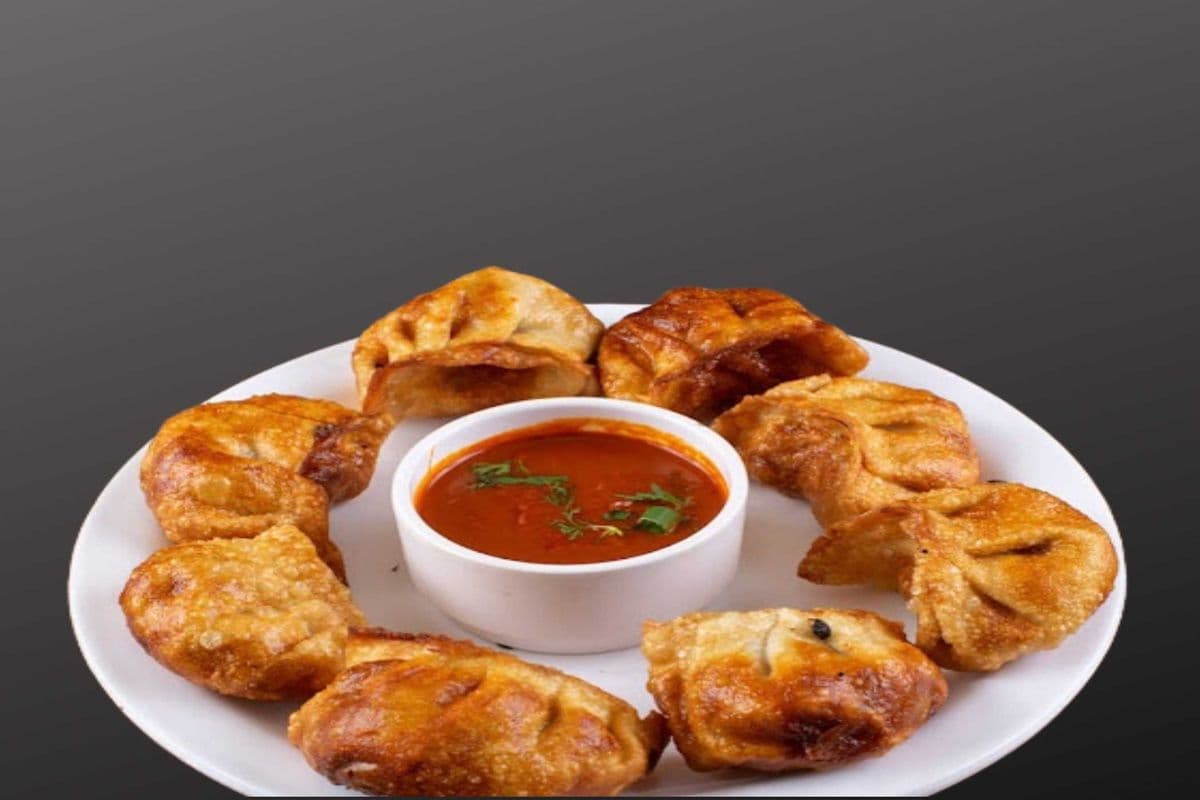 Khas Paneer Momos (Fried)
