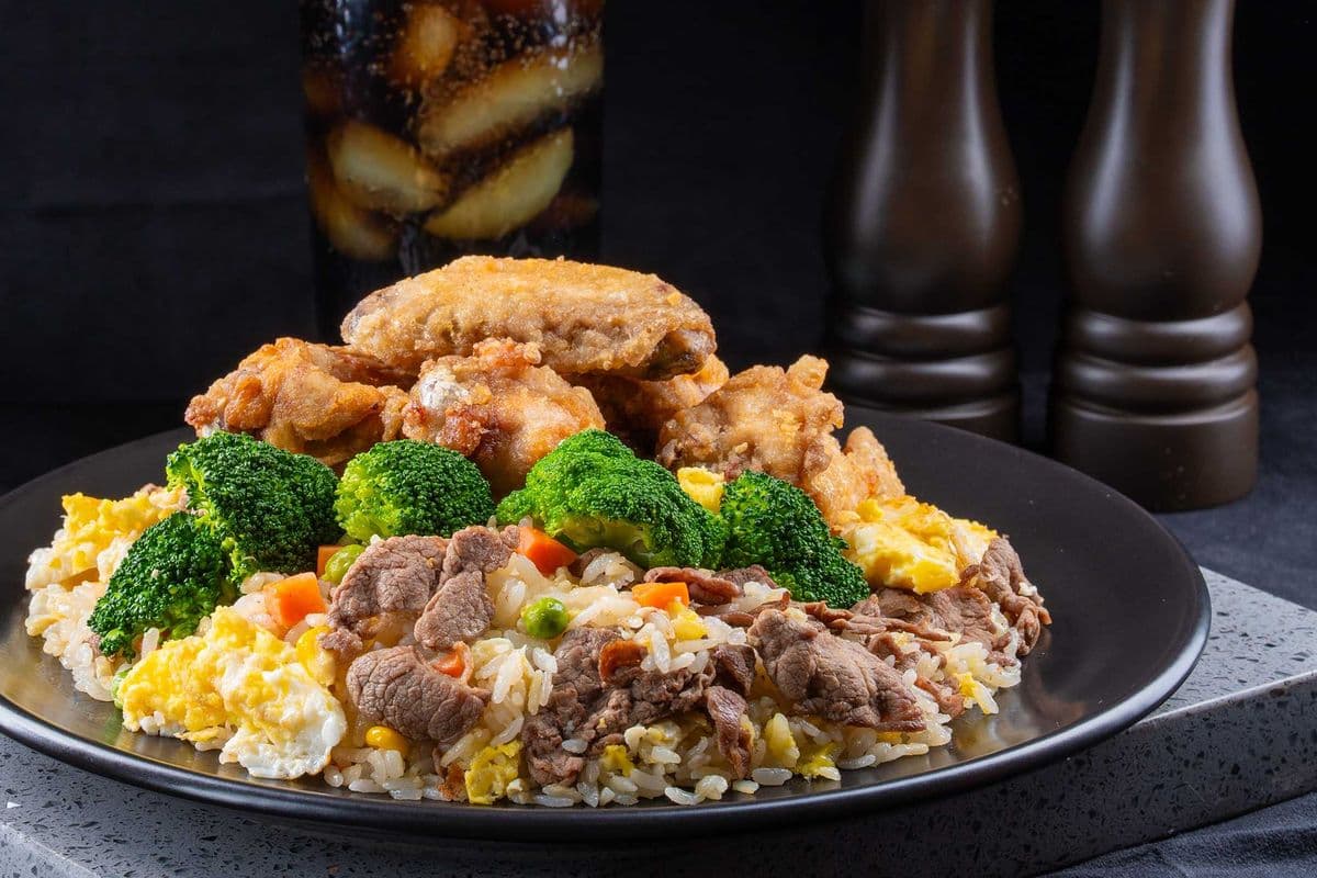 B - 10 pc Wings + Fried Rice + Drinks