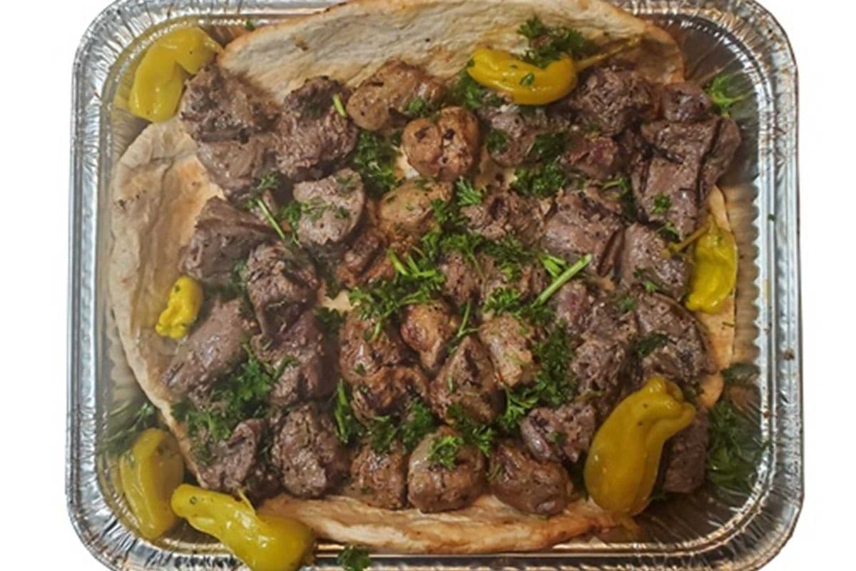 Beef (tenderloin)tray with 8 OZ Garlic Sauce