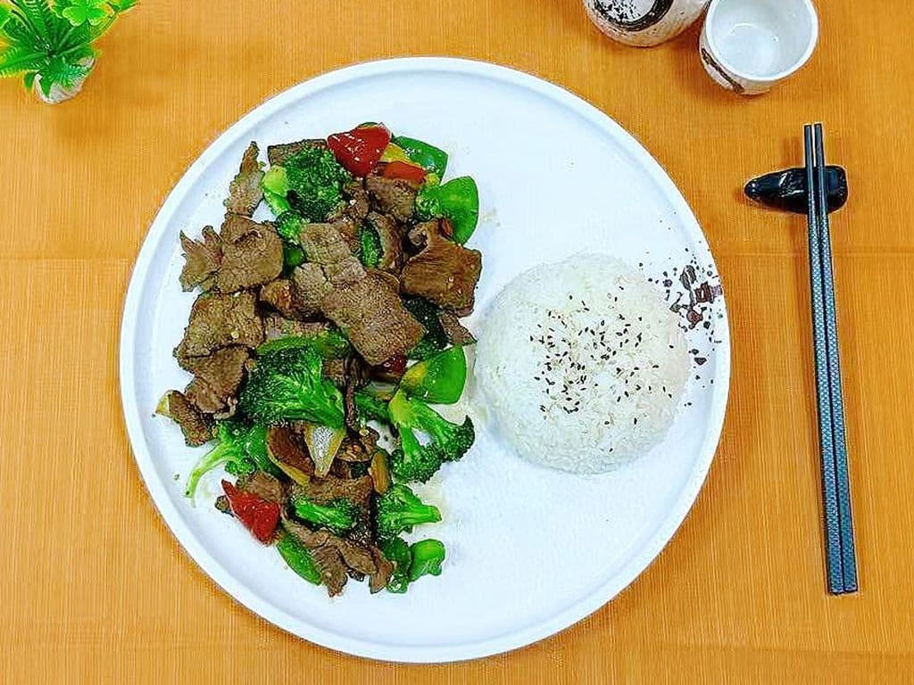 Beef with Broccoli