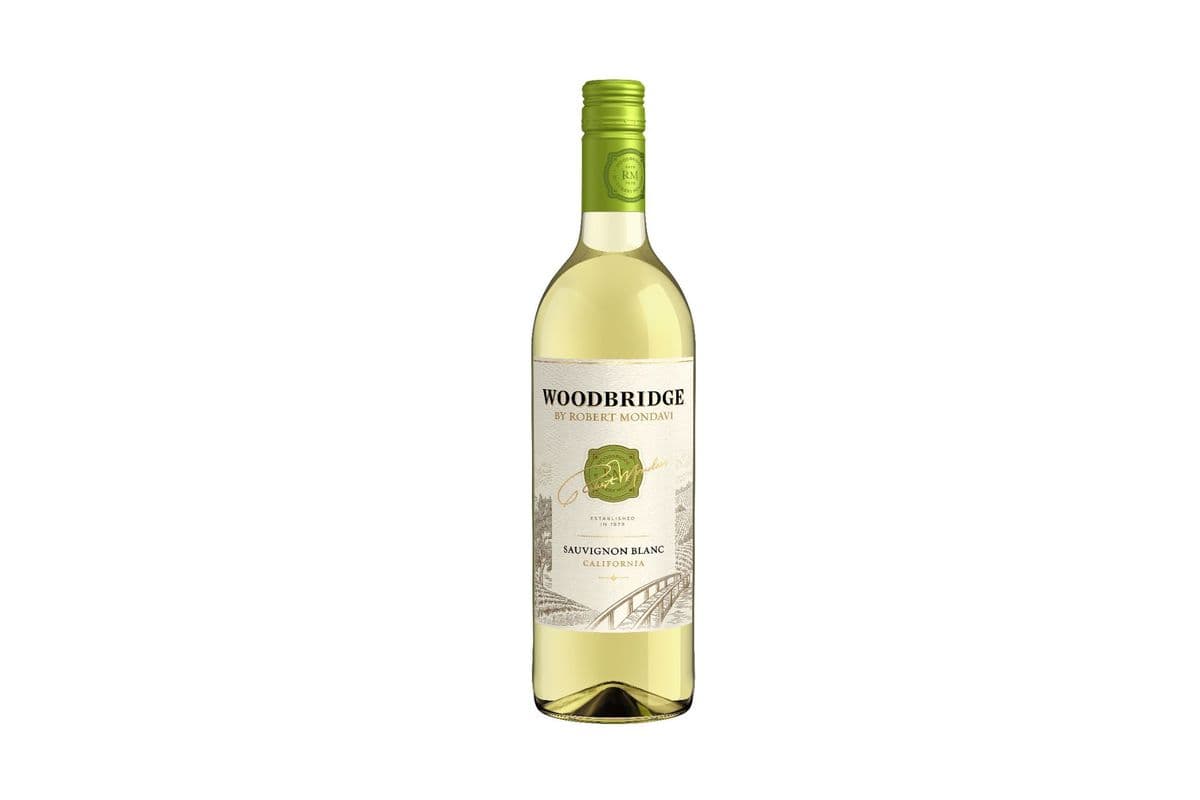 WoodBridge Sauvignon Blanc (1 x 750 ml)