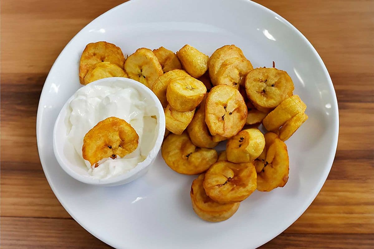 * Platanos Fritos con Crema