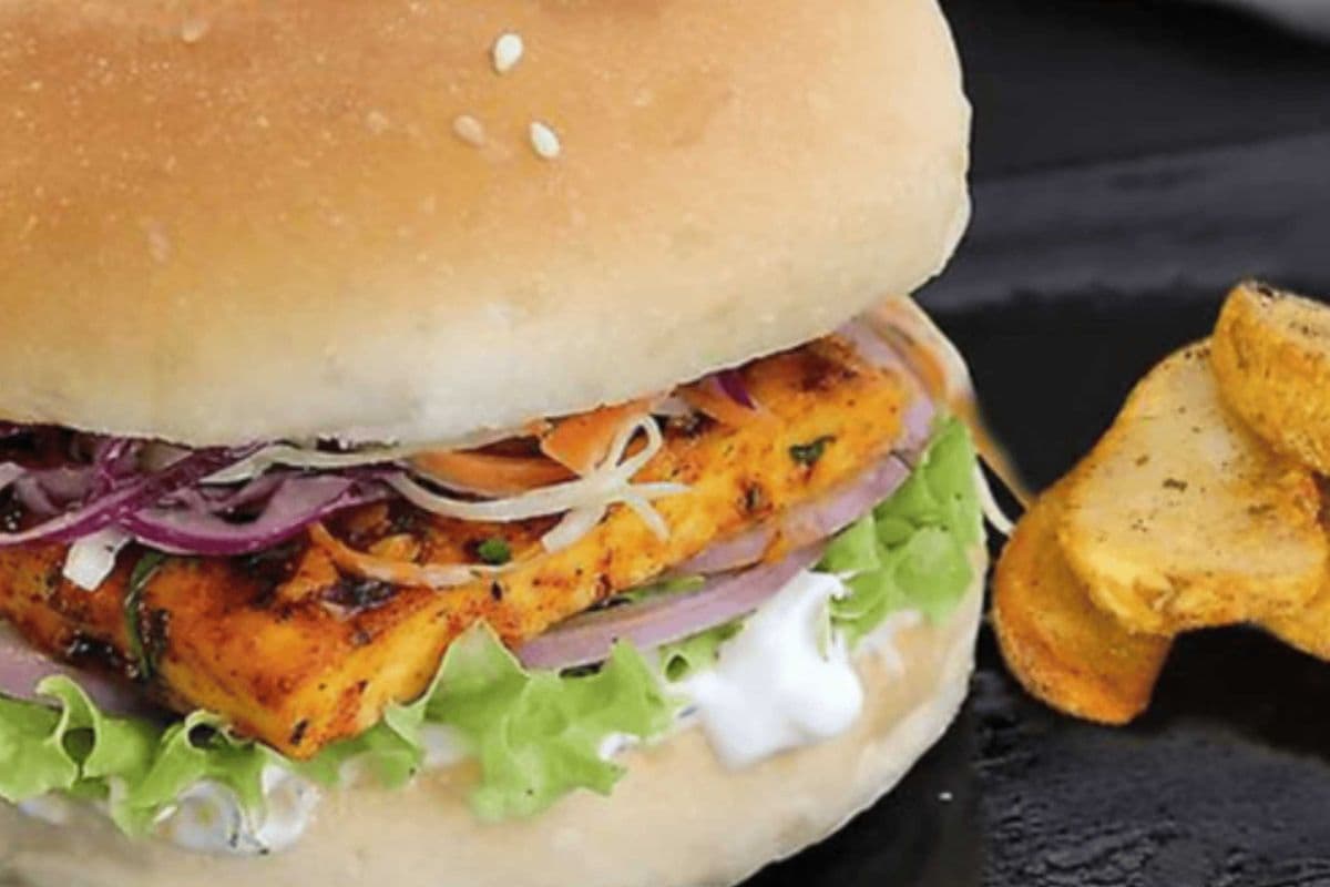 Veg Paneer Burger