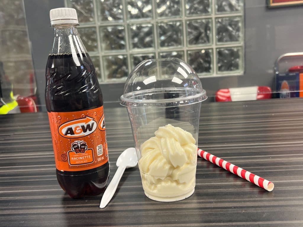 ICE CREAM FLOAT