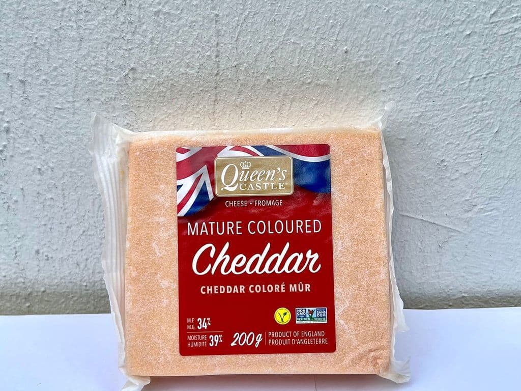 QUEEN'S CASTLE MATURE COLOURED CHEDDAR 200G