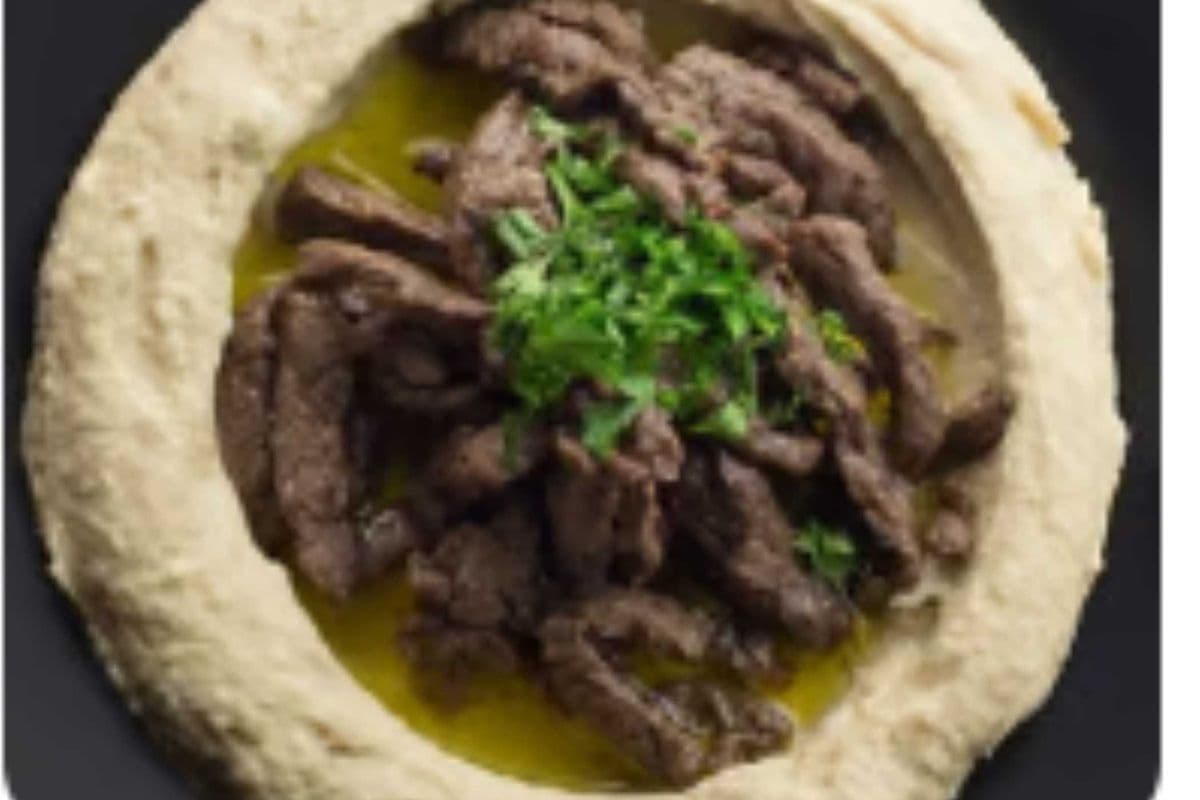 Hummus w/ Beef Shawarma