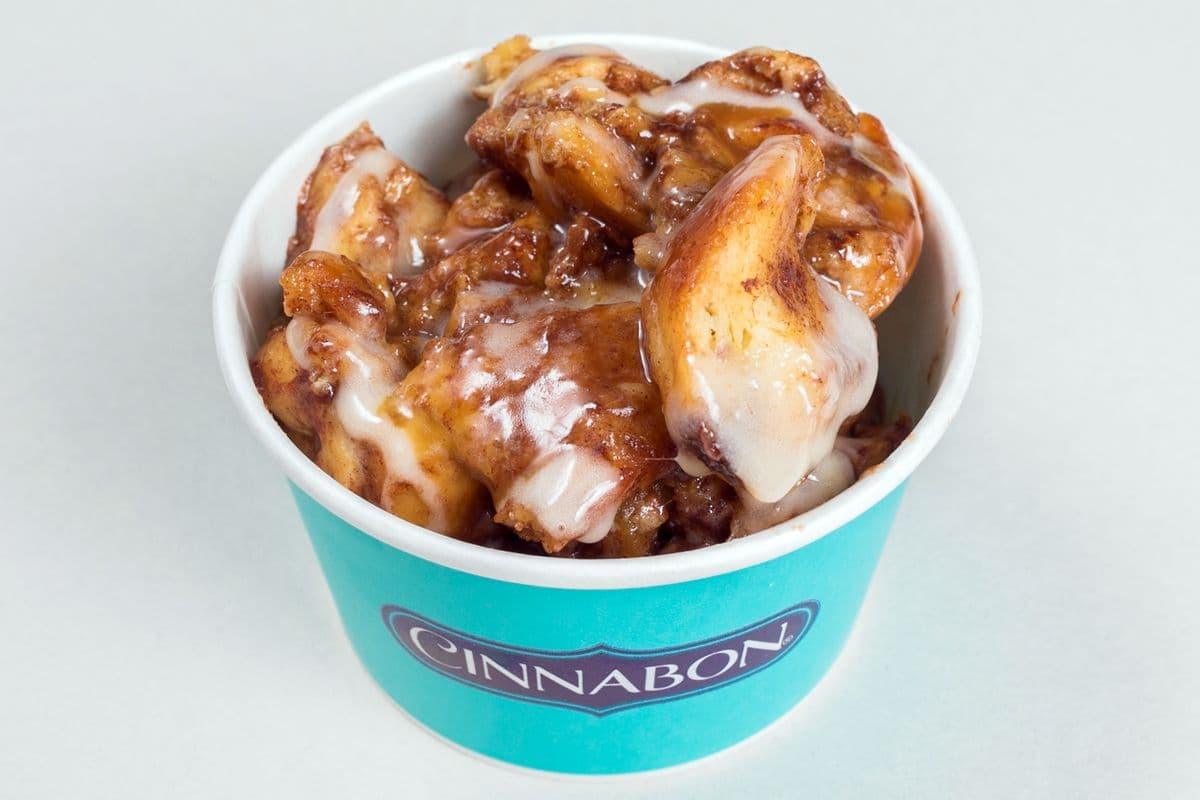 Cinnabon Center of the Roll