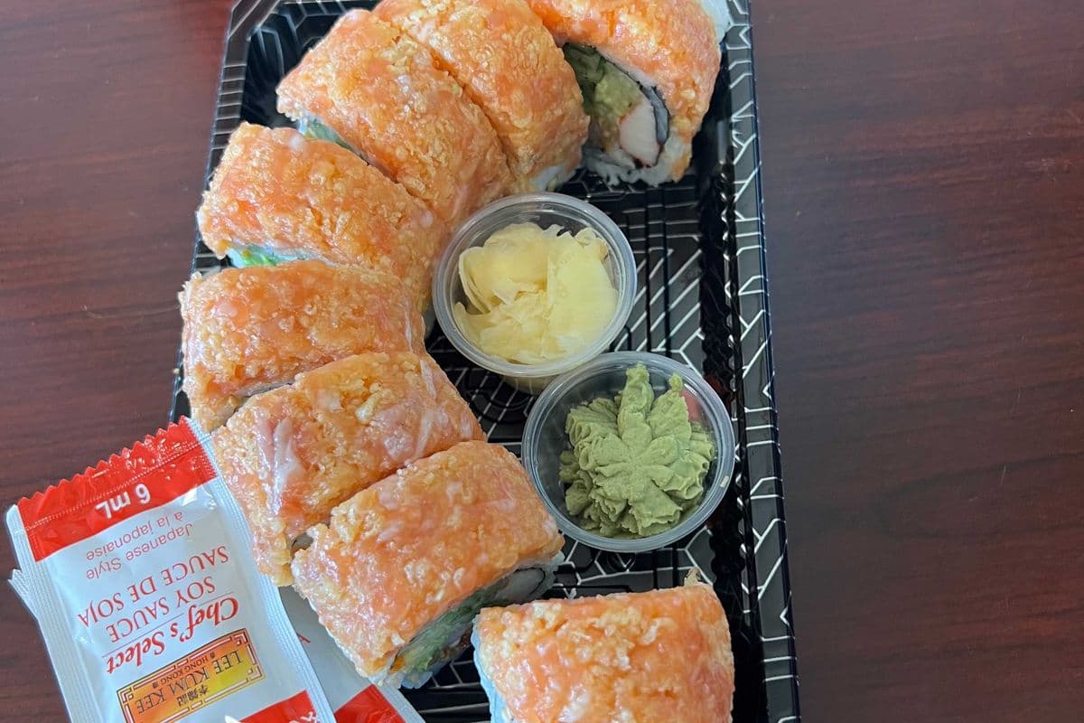 Spicy Dragon Roll (8pcs)