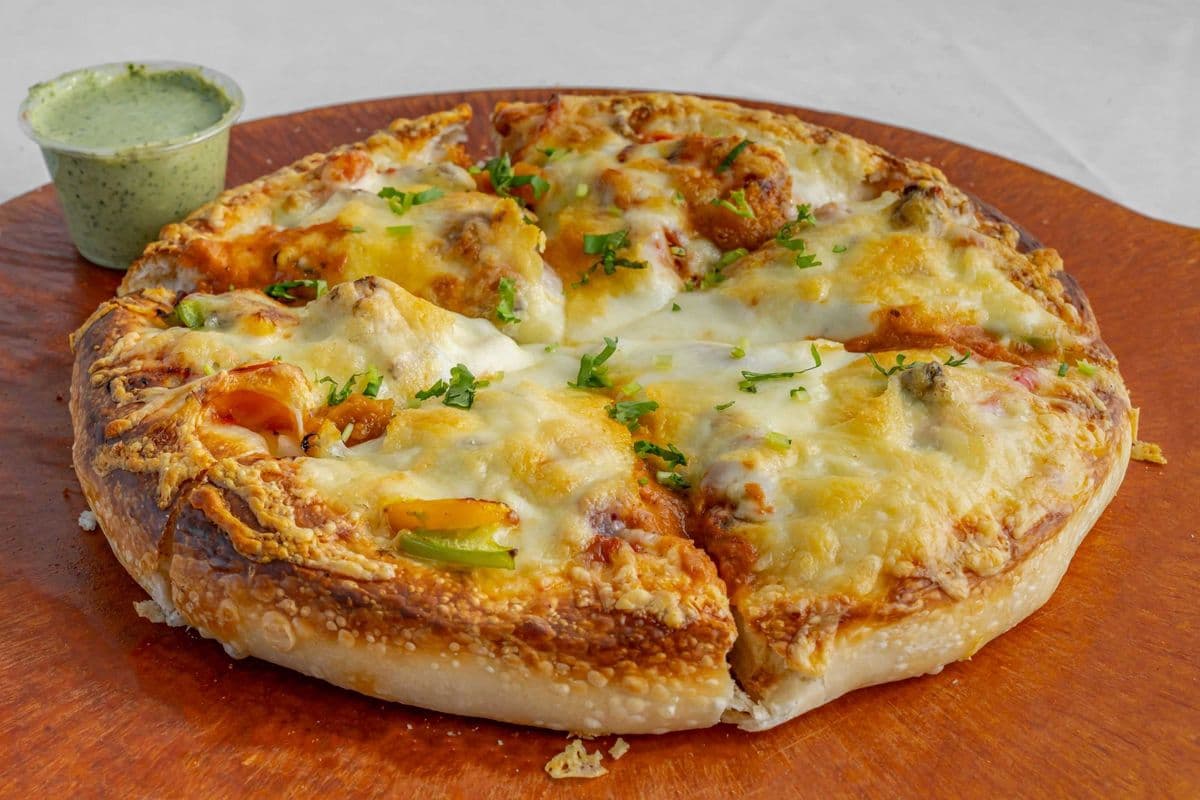 10" Medium Butter Chicken Pizza
