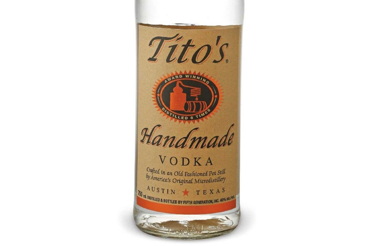 Tito's Handmade Vodka (1 x 750 ml)
