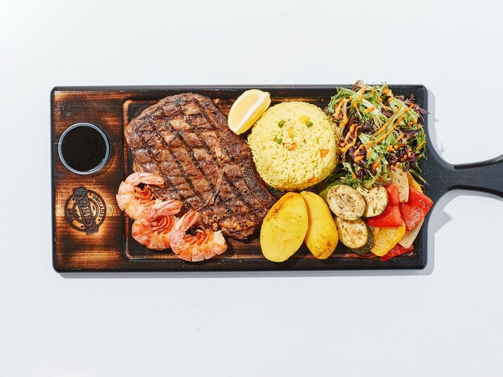 Steak (16 Oz) et Crevettes (3)
