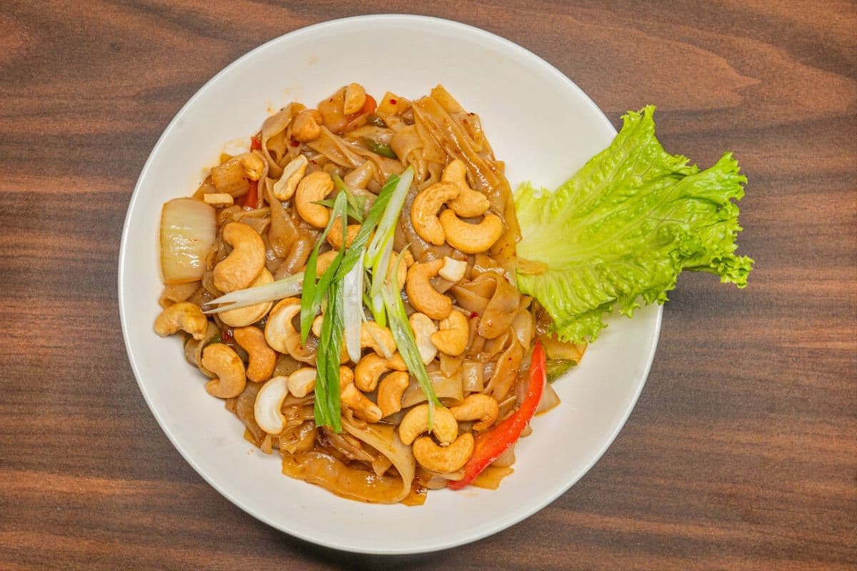 Cashew Chicken Noodle
