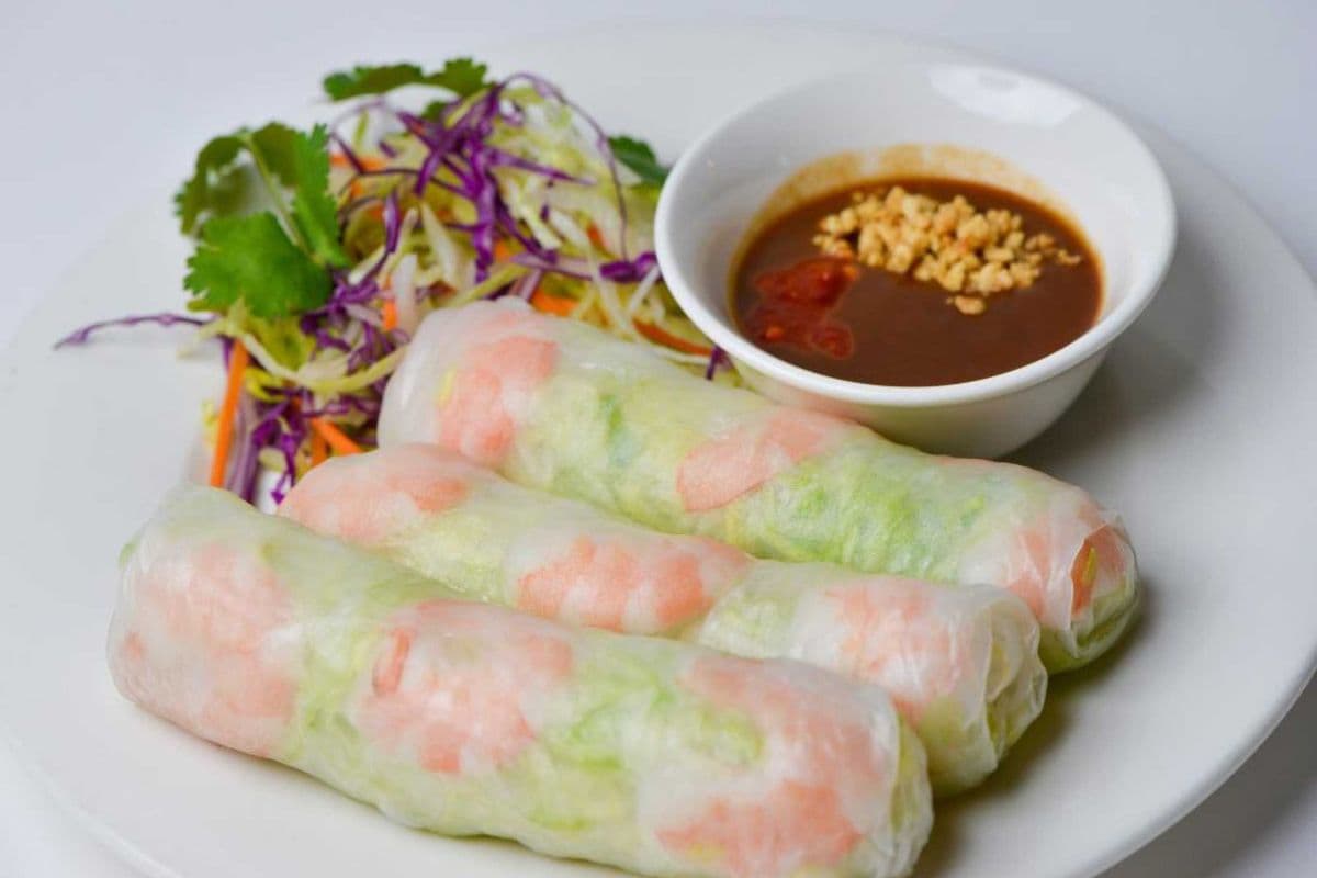 2. Prawn Or Tofu with Veggie Salad Rolls (3 pcs) - Goi Cuon Tom hay Chay