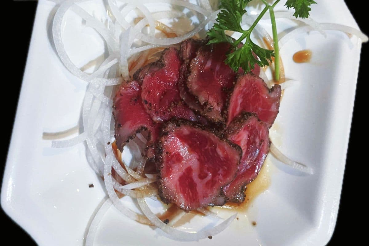 Tataki Beef Sashimi (6 pcs)