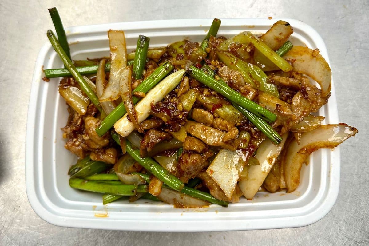 P4. Porc tranché avec sauce XO / Sliced Pork with XO Sauce
