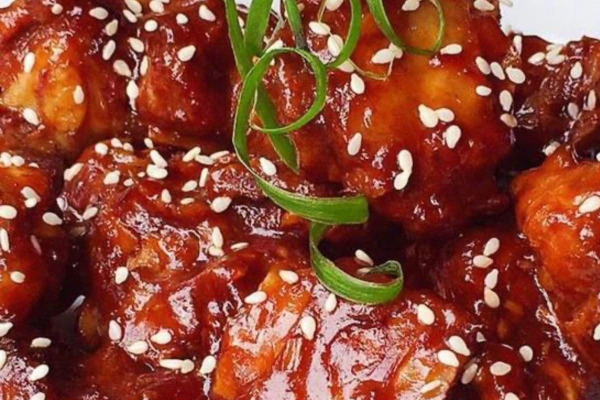 BBQ Spare Ribs with Thick Vermicelli - 秘制燒排骨瀨
