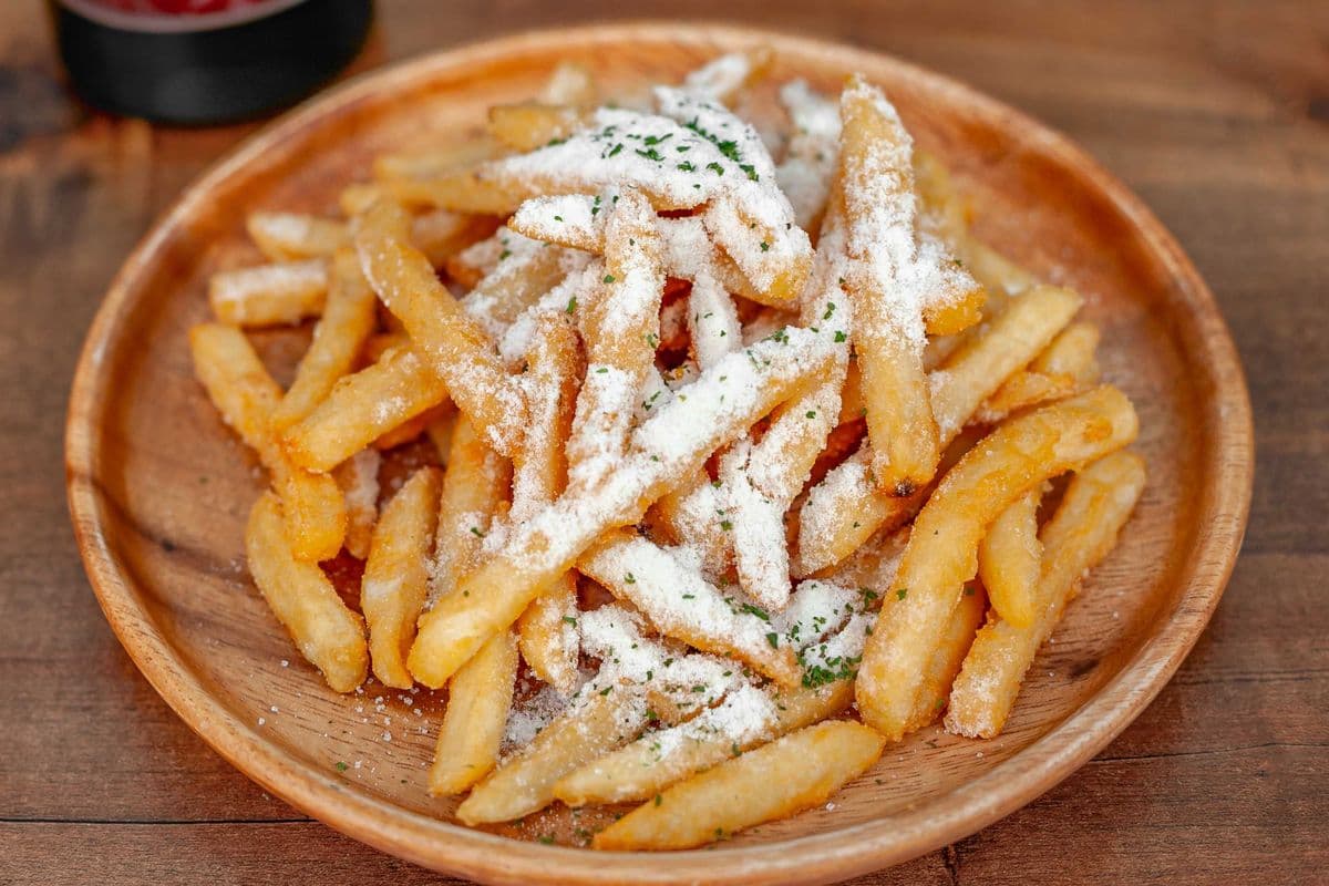 Seasoned French Fries (양념 감자 튀김)