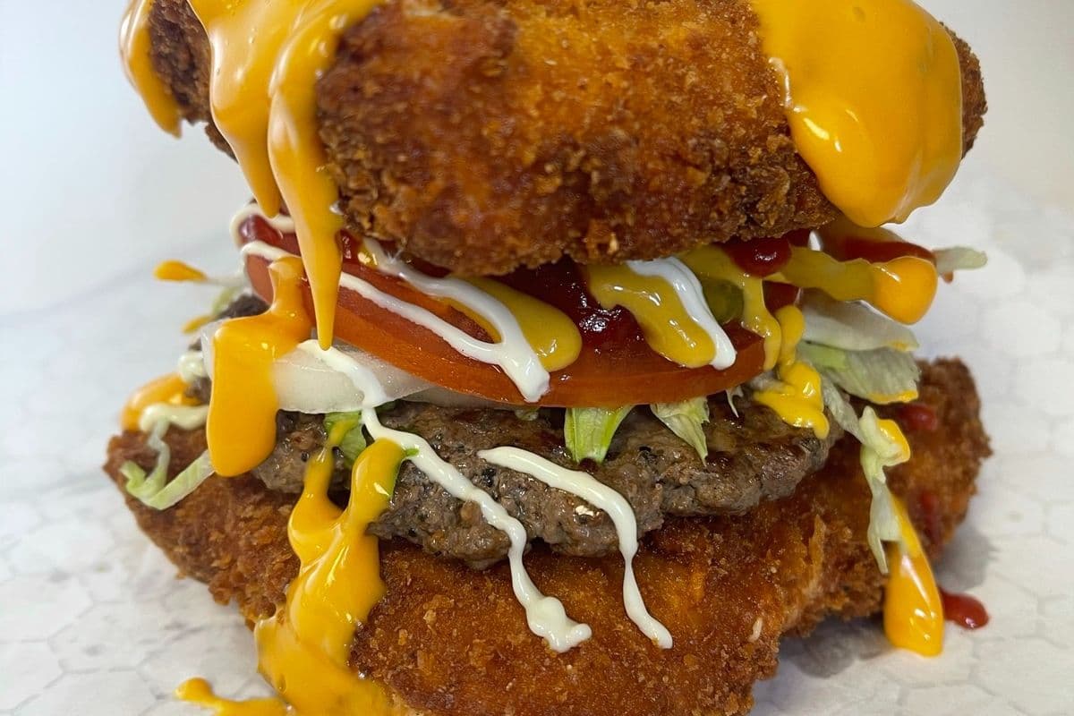 Cheese Explosion  Beef Burger 6oz