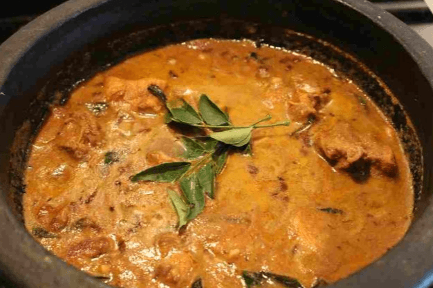 Chicken Varutharachathu
